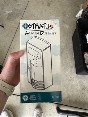 Stratus Aerosol Dispenser in White and Teal
